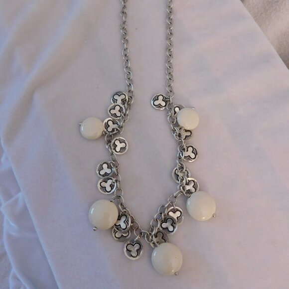 Ladies Pilgrim Necklace - Picture 3 of 4